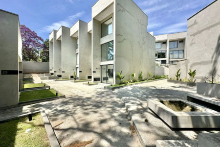 Casa à venda com 2 suítes no condomínio Gran Loft, Cotia - SP