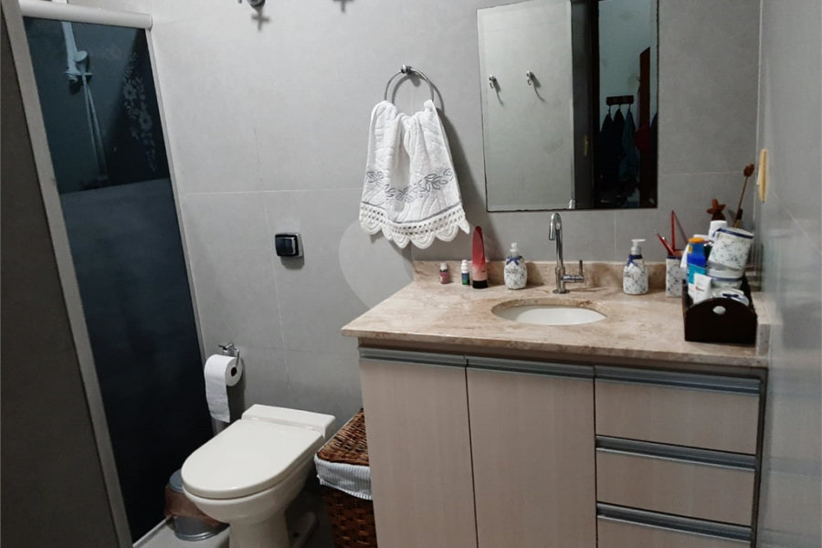 Sobrado à venda com 3 quartos, sendo 1 suíte, em Jardim Peri, São Paulo, SP