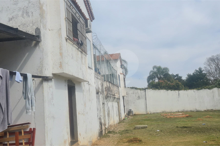 Casa à venda com 5 suítes em Roseira, Mairiporã, SP