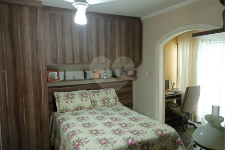 Casa à venda com 3 quartos, sendo 2 suítes, em Vila Flávio, Mogi das Cruzes, SP