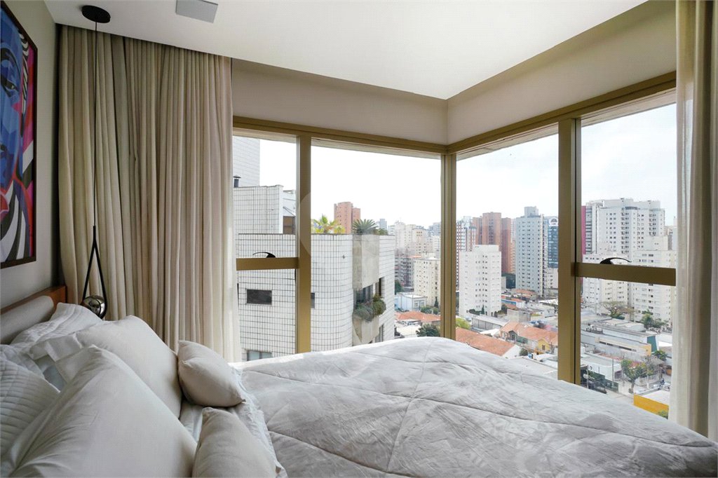 Apartamento à venda com 3 suítes em Indianópolis, São Paulo, SP