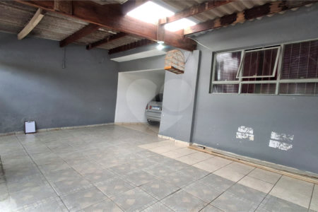 Casa de Vila à venda com 2 quartos em Vila Dylze, Votorantim, SP