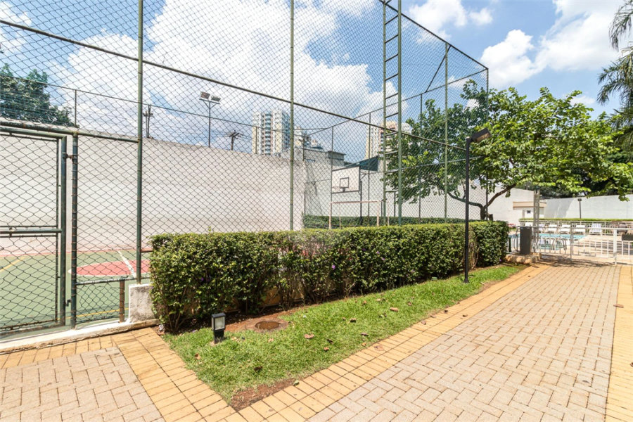 Apartamento à venda com 2 quartos, sendo 1 suíte,  em Sapopemba, São Paulo, SP