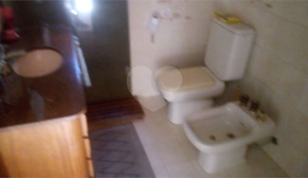 Sobrado à venda com 5 quartos, sendo 1 suíte,  em Roseira, Mairiporã, SP