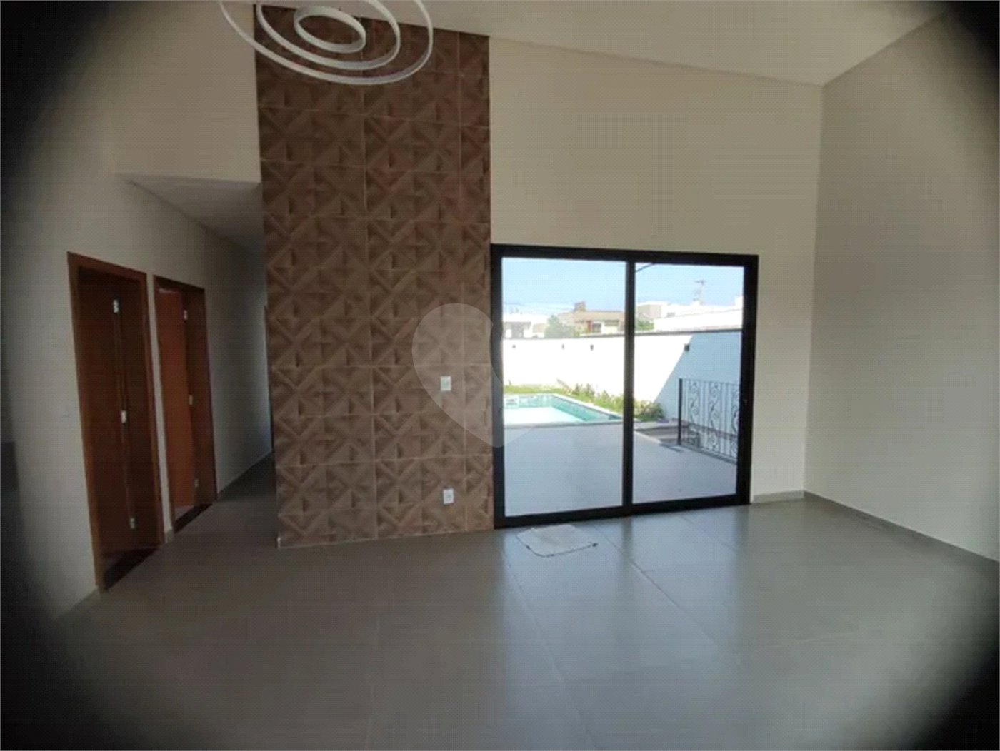 Casa à venda com 3 suítes no condomínio Terras do Vale, Caçapava - SP