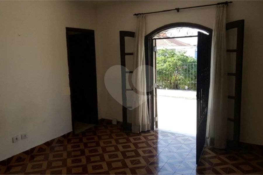 Casa Térrea à venda com 4 quartos, sendo 1 suíte, em Vila Medeiros, São Paulo, SP