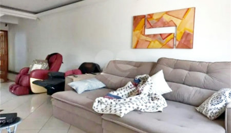 Casa à venda com 4 quartos, sendo 3 suítes,  em Parada Inglesa, São Paulo, SP