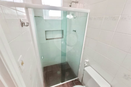Sobrado à venda com 3 quartos em Vila Gustavo, São Paulo, SP