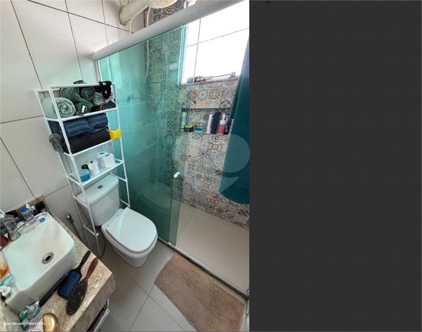 Casa à venda com 2 quartos, sendo 1 suíte, no condomínio Residencial Villa Maria, Rio de Janeiro - RJ