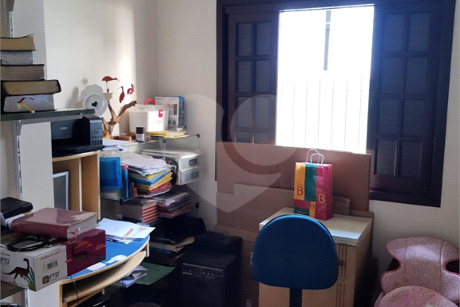 Sobrado à venda com 2 quartos, sendo 1 suíte, em Tremembé, São Paulo, SP