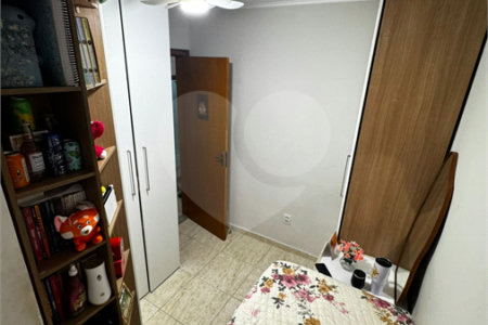 Sobrado à venda com 3 quartos, sendo 1 suíte,  em Parque Ipê, São Paulo, SP