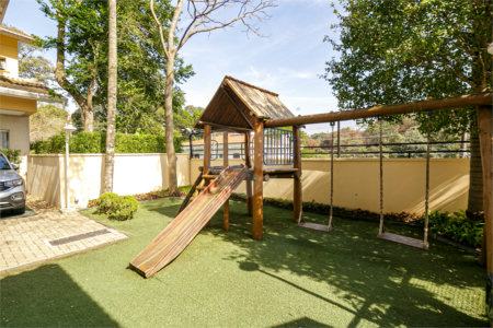 Casa à venda com 3 suítes no condomínio Villaggio Belvedere, São Paulo - SP