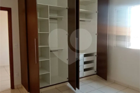 Casa à venda com 4 quartos, sendo 1 suíte, no condomínio Villa Real Ribeirao Preto, Ribeirão Preto - SP