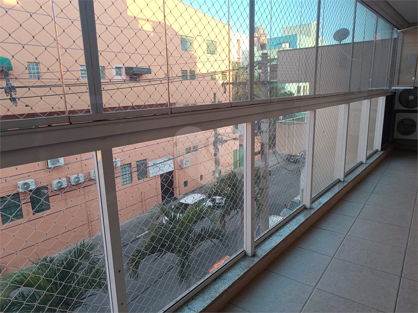 Apartamento à venda com 3 quartos, sendo 1 suíte, no Centro, São Roque, SP
