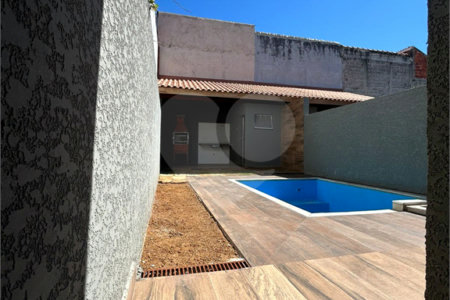 Casa Térrea à venda com 2 quartos, sendo 1 suíte,  em Jardim Imperial, Atibaia, SP