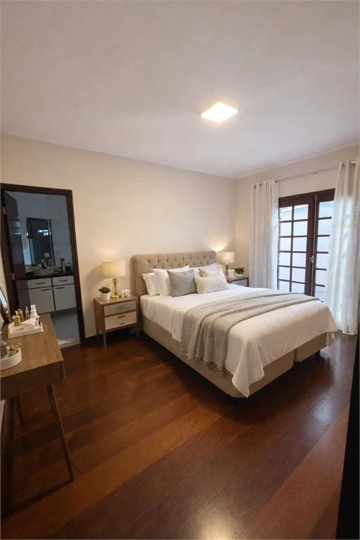 Casa à venda com 4 quartos, sendo 1 suíte, em City Bussocaba, Osasco, SP