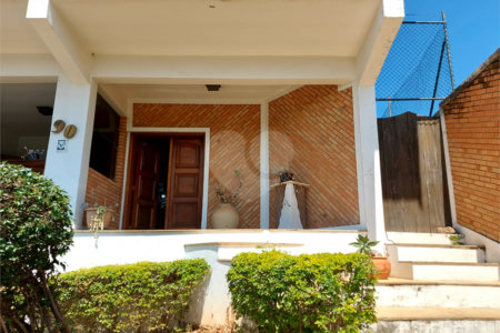 Sobrado à venda com 5 quartos, sendo 4 suítes, em Santa Rosa, Vinhedo, SP