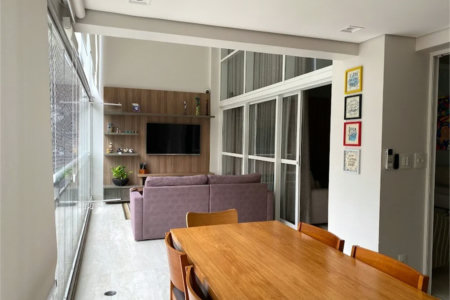 Apartamento à venda com 3 suítes em Vila Suzana, São Paulo, SP