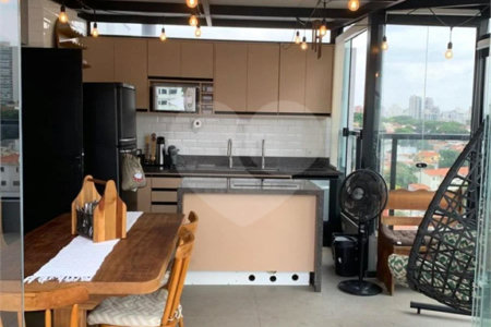 Cobertura à venda com 3 quartos, sendo 2 suítes,  em Mirandópolis, São Paulo, SP