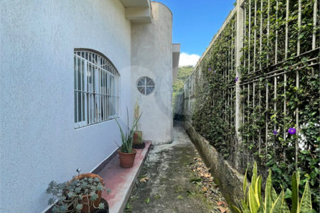 Casa à venda com 2 quartos, sendo 1 suíte, em Retiro das Fontes, Atibaia, SP