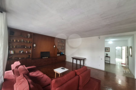 Apartamento à venda com 4 quartos, sendo 1 suíte, em Tijuca, Rio de Janeiro, RJ