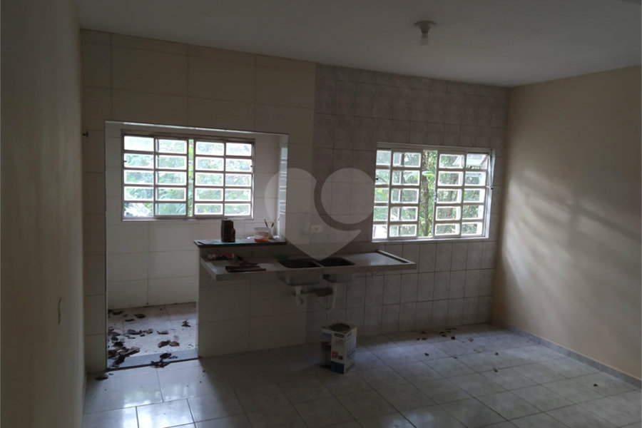 Sobrado à venda com 3 quartos, sendo 1 suíte, em Jaraguá, São Paulo, SP