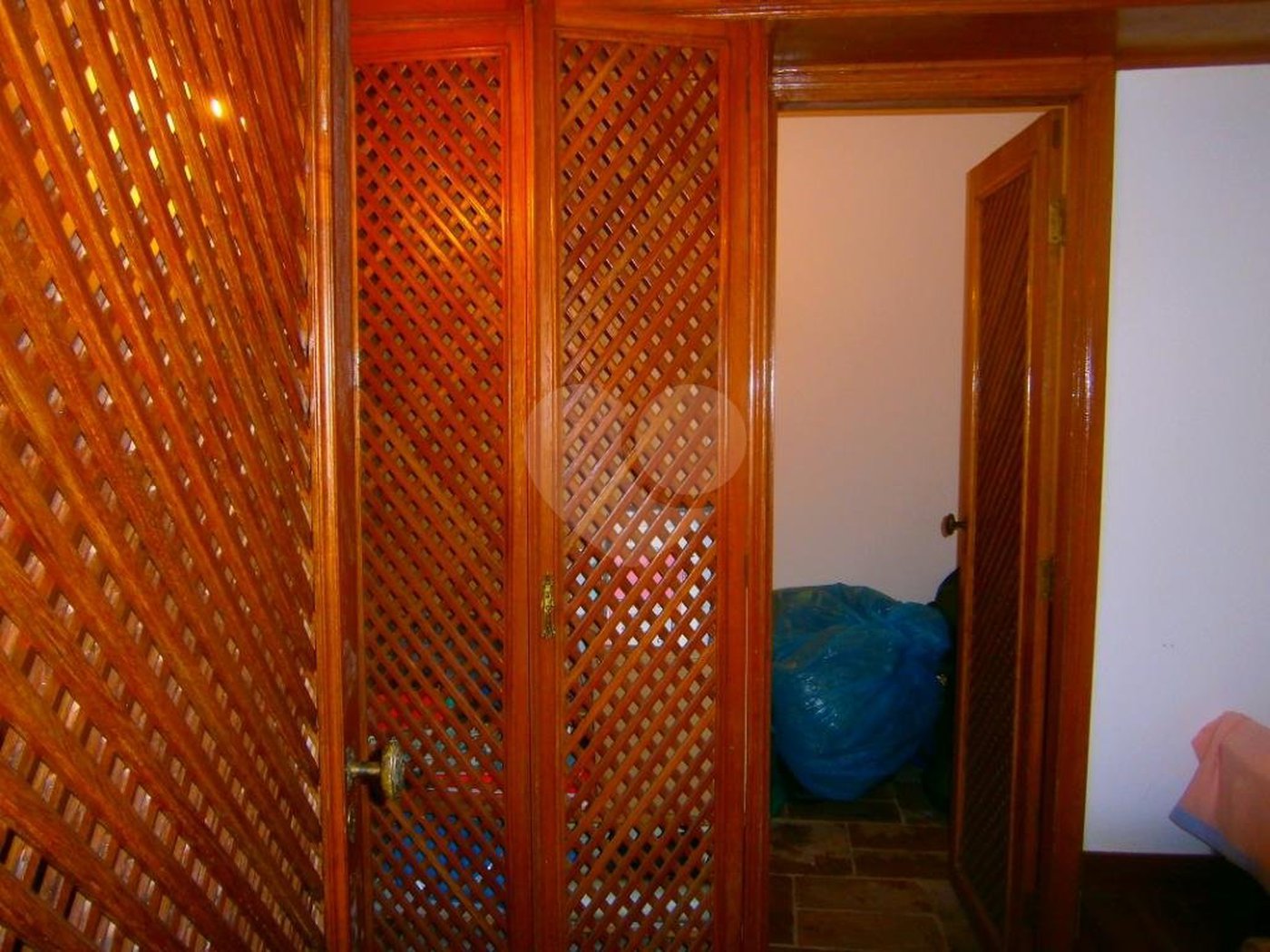 Casa à venda com 4 quartos, sendo 1 suíte, em Horto, São Paulo, SP