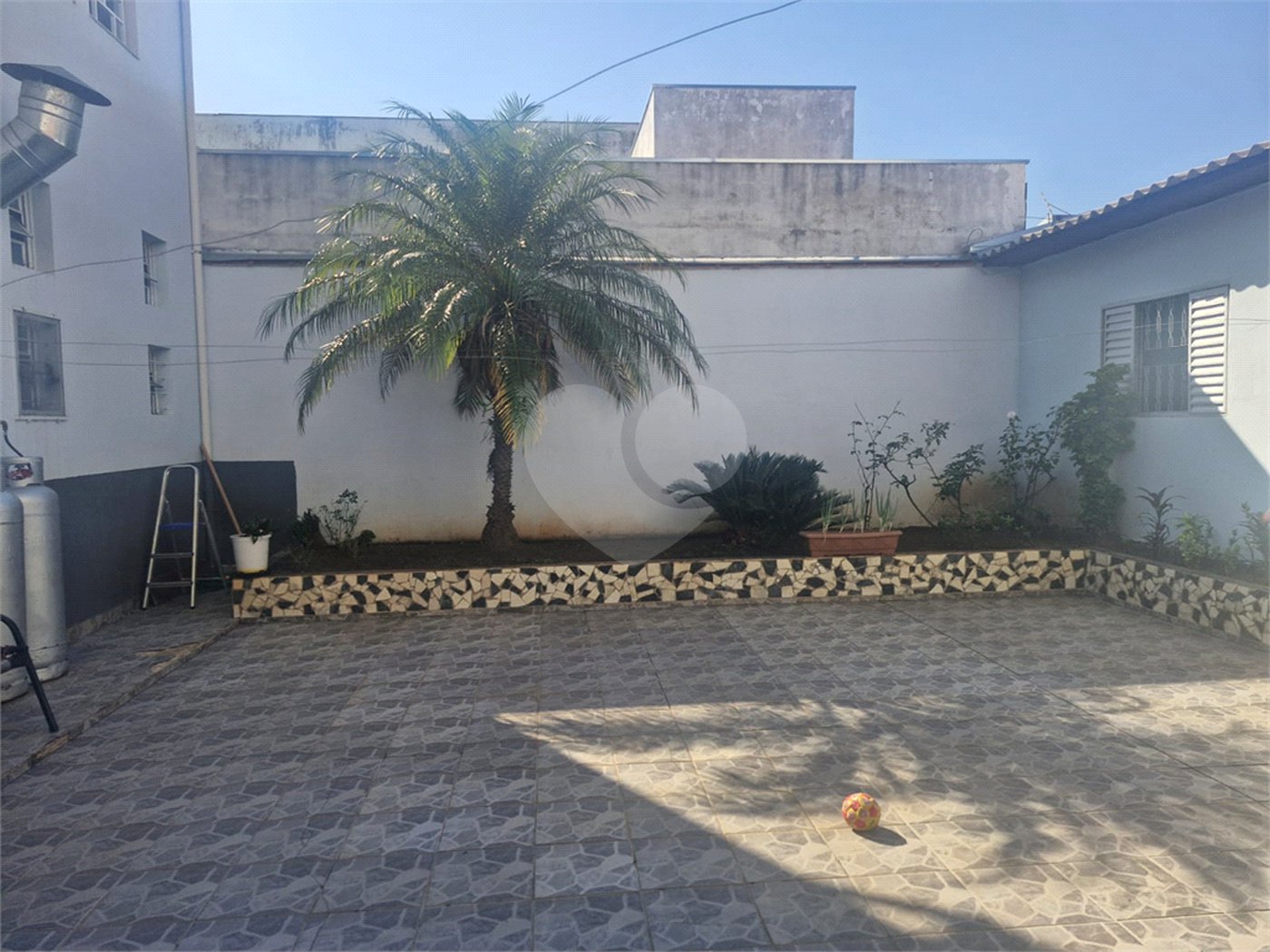 Casa à venda com 4 quartos, sendo 1 suíte, em Jardim Planalto, Salto, SP