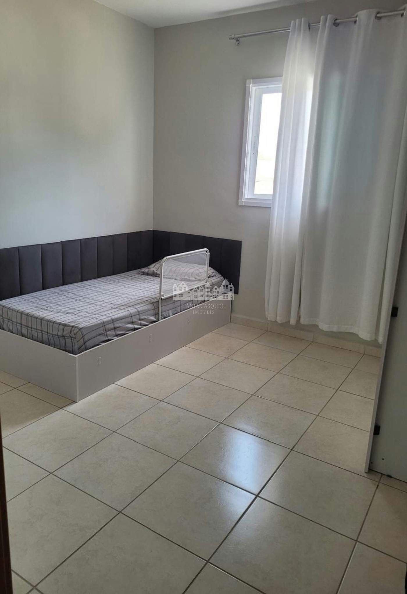 Casa à venda com 2 quartos no condomínio Residencial Manuela, Chácaras Maringá, Atibaia - SP