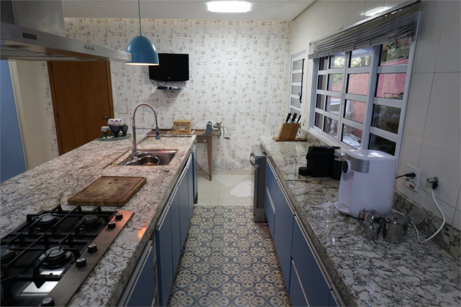Casa à venda com 3 suítes no condomínio Parque Imperial da Cantareira, Mairiporã - SP