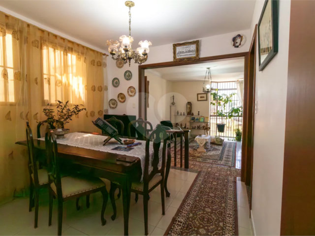 Casa à venda com 4 suítes em Lapa, São Paulo, SP