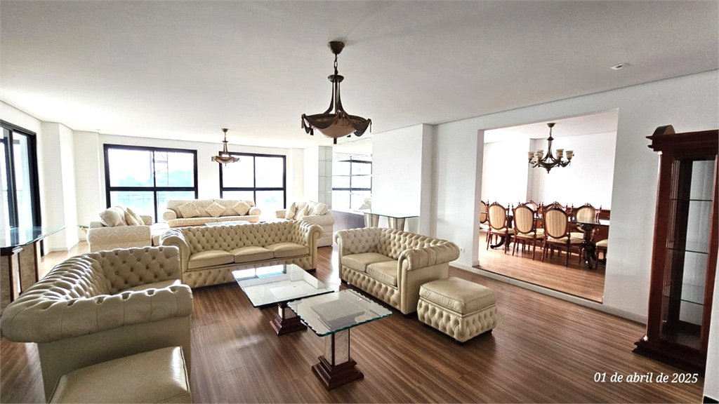 Apartamento com 4 suítes a venda no Alto da Boa Vista