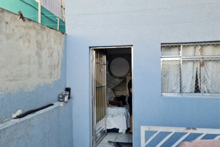 Casa à venda com 3 quartos em Jardim das Esmeraldas, São Paulo, SP