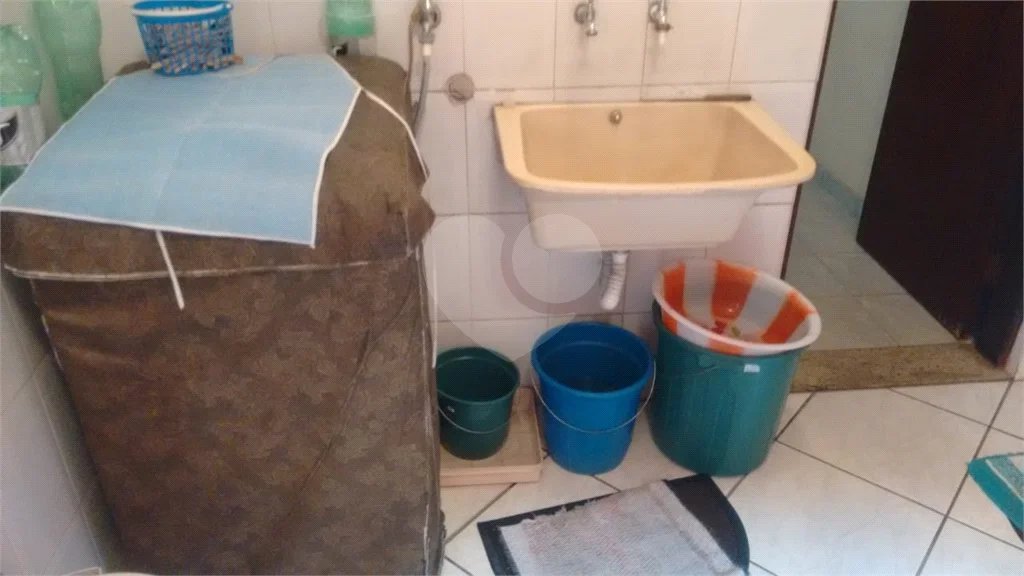 Sobrado à venda com 3 quartos, sendo 1 suíte, em Vila Galvão, Guarulhos, SP