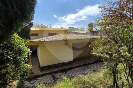 Casa à venda com 4 quartos, sendo 1 suíte, no Centro, Mogi das Cruzes, SP