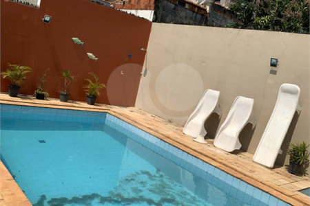 Sobrado à venda com 4 quartos, sendo 3 suítes,  em Jardim Alvinópolis, Atibaia, SP