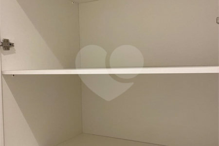 Apartamento à venda com 3 quartos, sendo 1 suíte,  em Itaim Bibi, São Paulo, SP