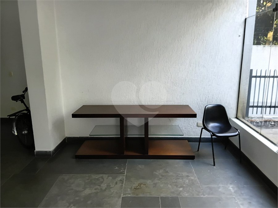 Apartamento à venda com 3 quartos, sendo 1 suíte,  em Higienópolis, São Paulo, SP