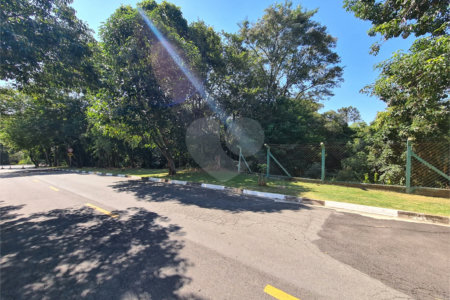 Casa à venda com 3 suítes no condomínio Terras de São Francisco, Vinhedo - SP