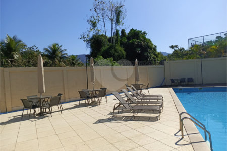 Casa à venda com 3 quartos, sendo 1 suíte, no condomínio Grand Family, Rio de Janeiro - RJ