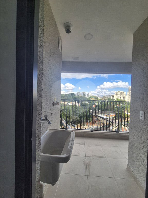 Apartamento à venda com 3 quartos, sendo 1 suíte, em Vila Anastácio, São Paulo, SP