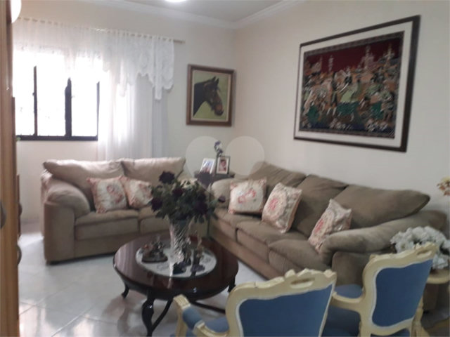 Casa à venda com 6 quartos, sendo 2 suítes,  em Tatuapé, São Paulo, SP