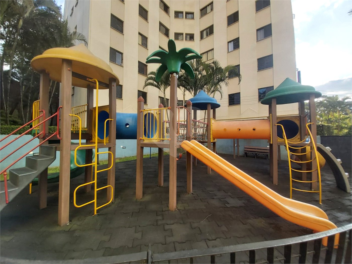Apartamento à venda no condomínio Torres do Taboão, com 56m²