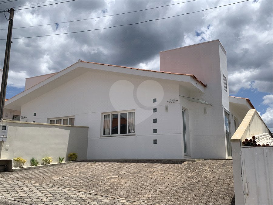 Casa 3 dormitórios - Condomínio MARF III - Bom Jesus dos Perdões