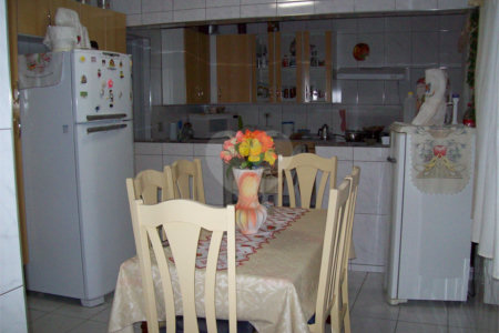 Casa à venda com 3 quartos, sendo 1 suíte, em Jardim Presidente Dutra, Guarulhos, SP