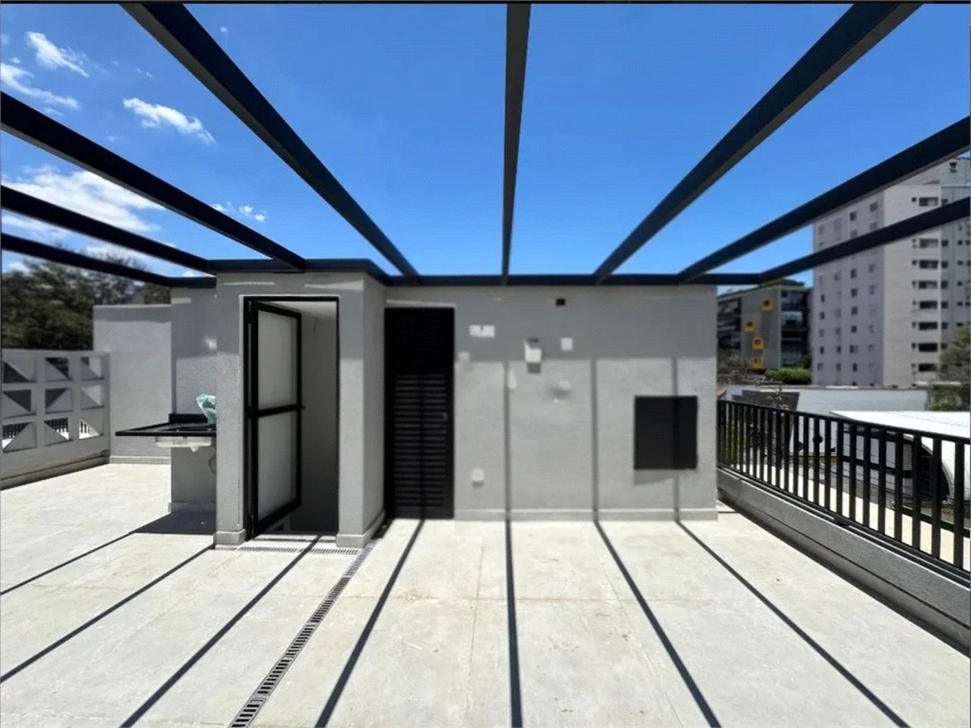 Casa à venda com 3 quartos, sendo 1 suíte, no condomínio : Cube XL Vila Madalena, São Paulo - SP