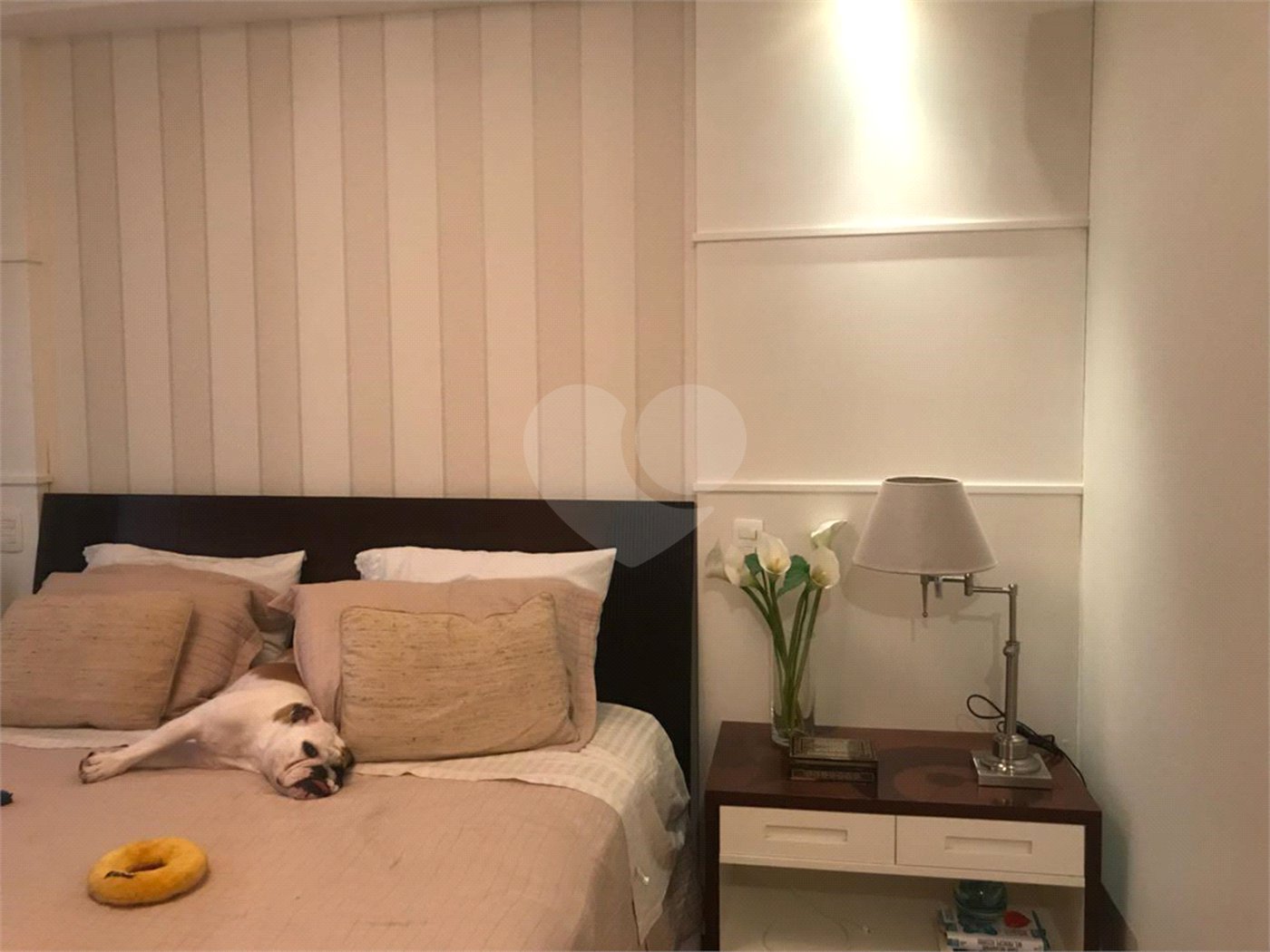 Apartamento à venda com 3 suítes em Moema, São Paulo, SP