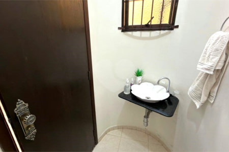 Sobrado à venda com 3 quartos, sendo 1 suíte, em Vila Darli, São Paulo, SP