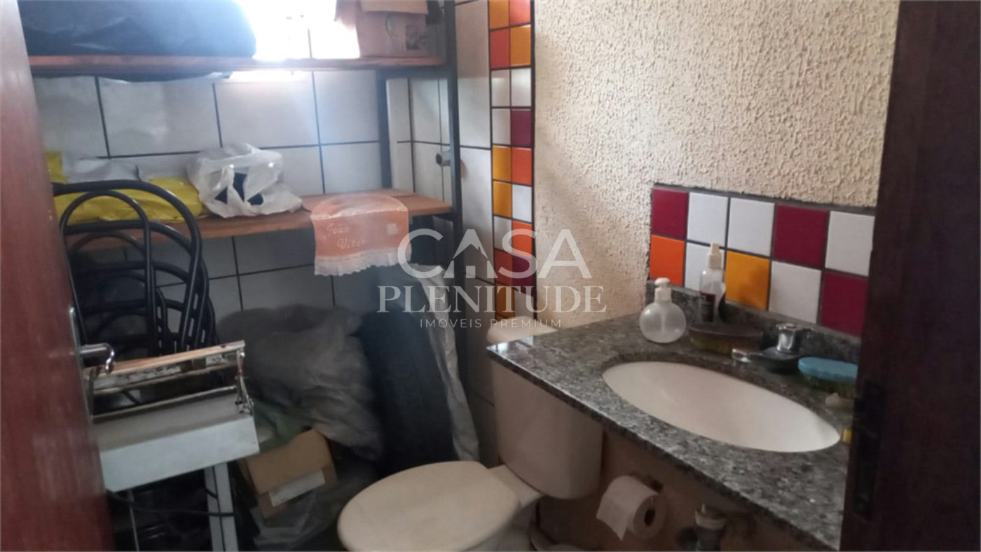 Casa à venda com 4 quartos, sendo 1 suíte, em Vila Jardini, Sorocaba, SP