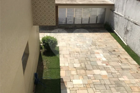 Sobrado à venda com 5 quartos, sendo 1 suíte, em Jardim São Bento, São Paulo, SP